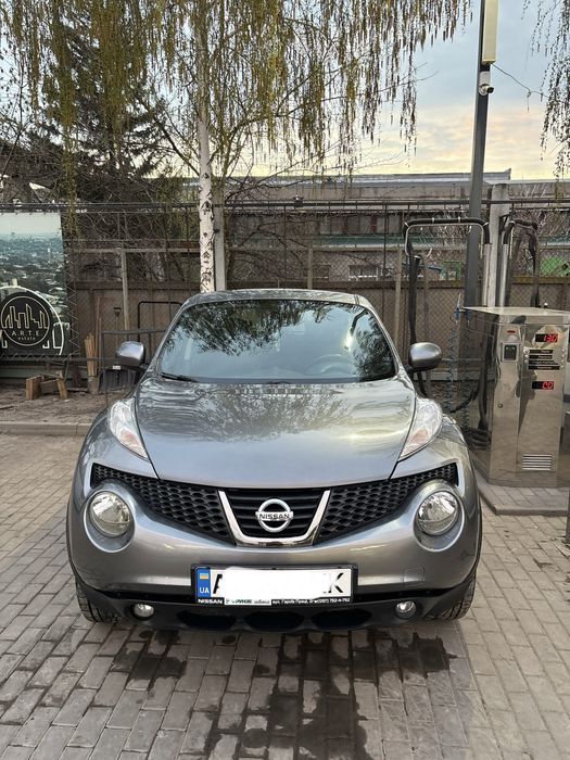Nissan juke 2012 SE+  официальная