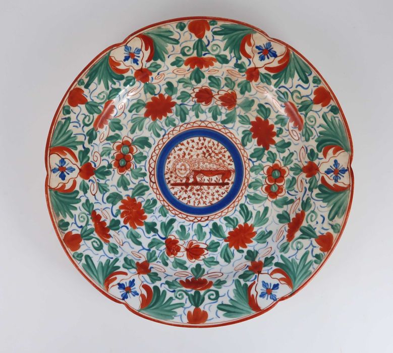 Prato Cerâmica de Minton Crazy Cow Séc. XVIII/XIX