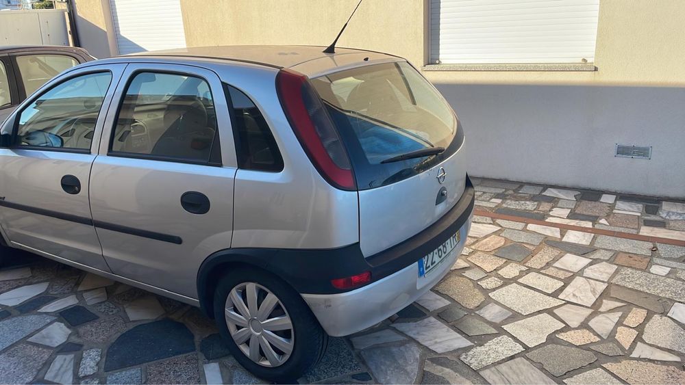 Opel Corsa C 1.2 Gasolina – 2002