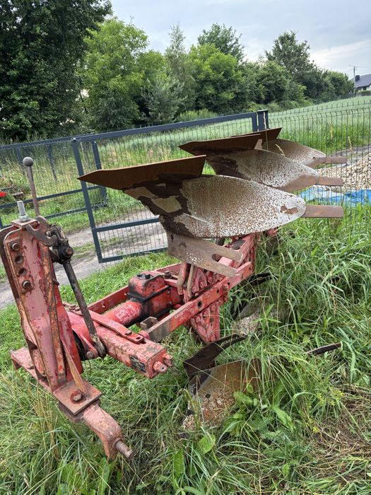 Pług Kronne halla 3 skibowy obrotowy