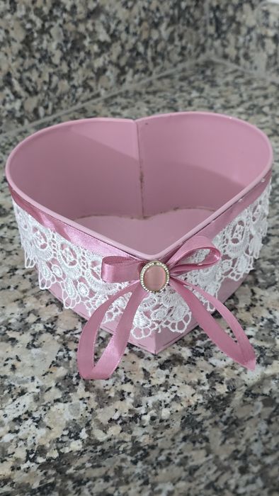 Caixa decorativa metálica