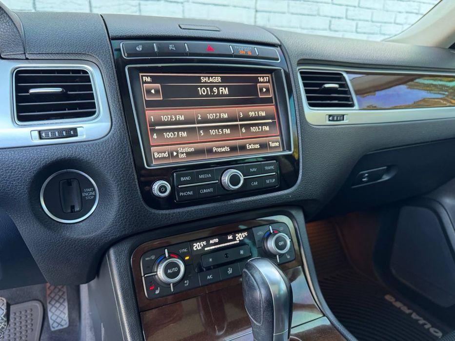 Volkswagen Touareg Car Invest Ukraine Лізинг