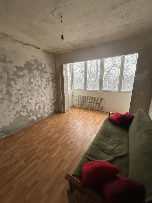 Продам 4-х кімнатну квартиру по вул.Василя Сергієнка Хортицький район