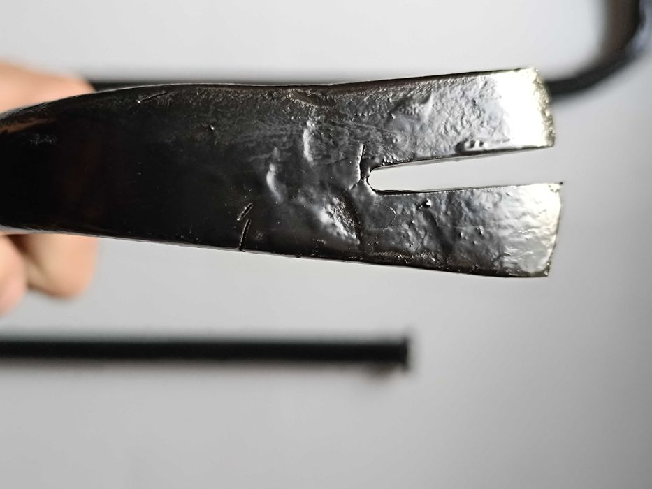 2 Pés de Cabra e Ponteira metálicas