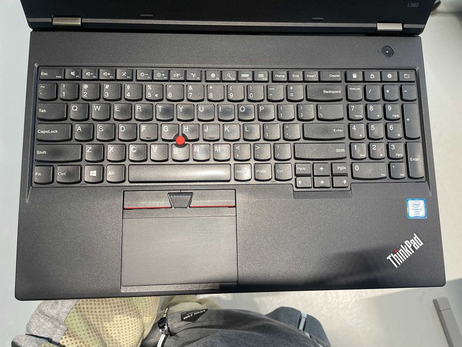 Для дому та офісу Lenovo ThinkPad L560 (i5-6300U\8Gb-DDR3\256Gb-SSD)