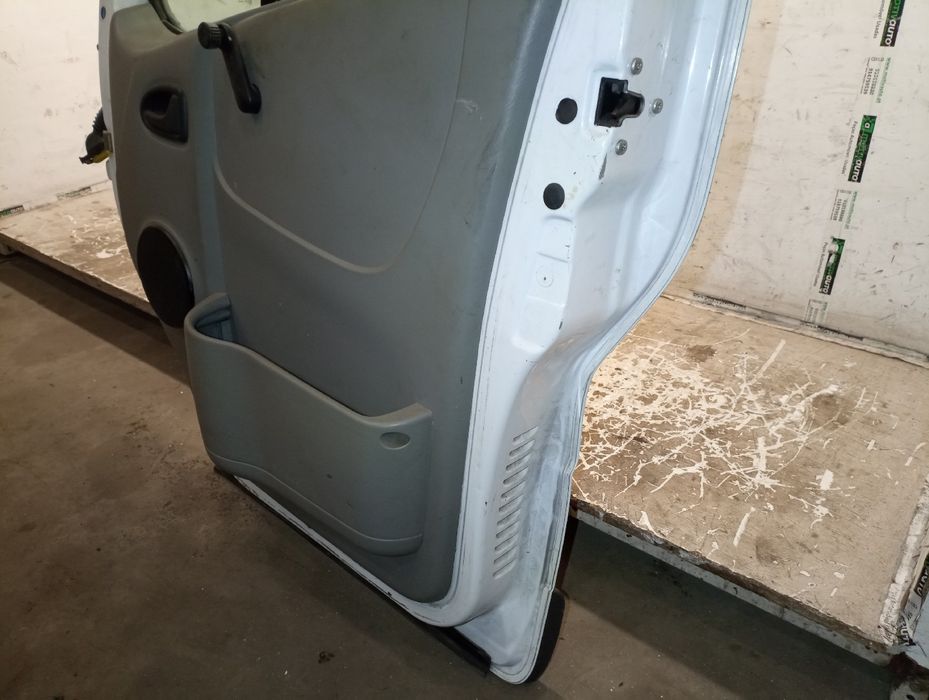 Porta frente esquerda - renault trafic ii caixa (fl) | 01 -