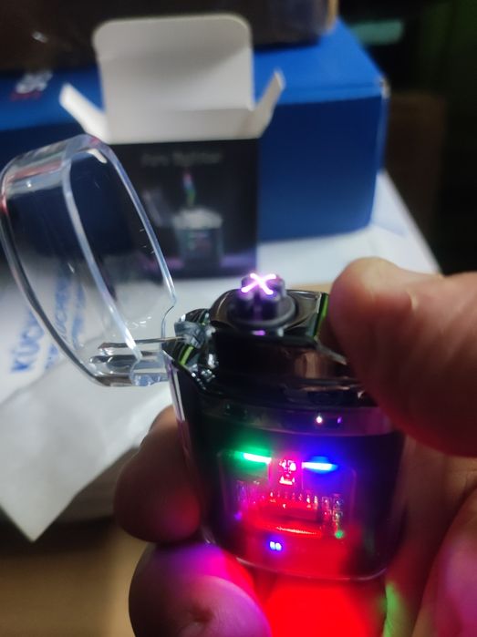 Isqueiro eléctrico recarregável