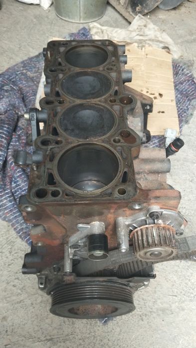 Блок двигуна 2.0 tfsi BWA BWE BPJ 06F103021H