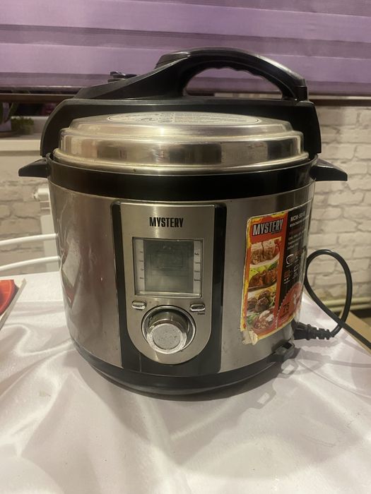 Мультиварка б/у в рабочем состоянии