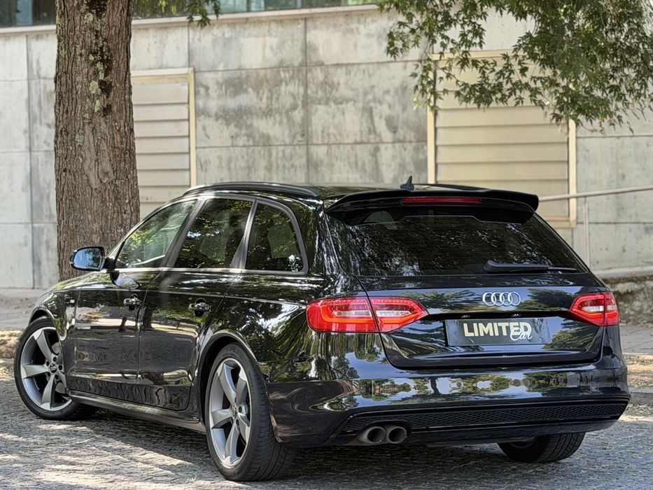 AUDI A4 2.0 TDI S-LINE