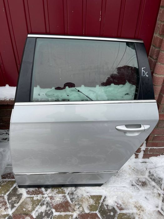 Двері Дверка Передня Задня Volkswagen Passat B6 Колір LA7W  сірий