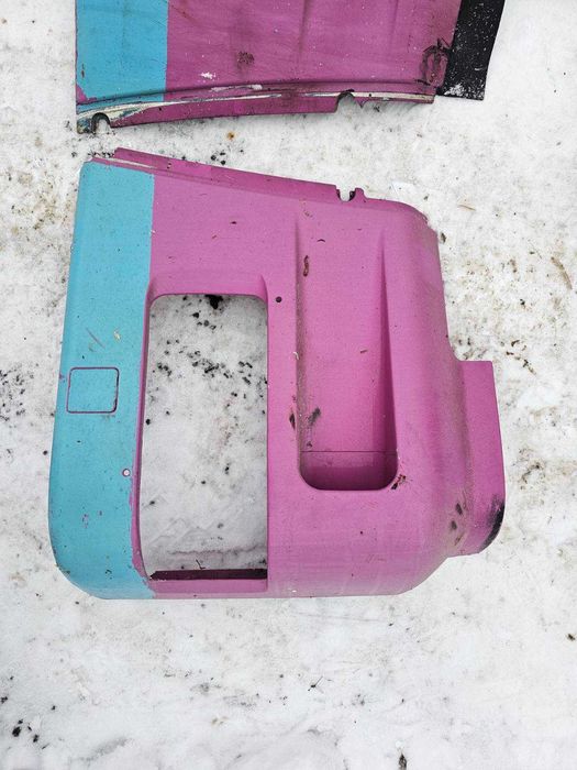 Продам передні накладки на фари на даф 95