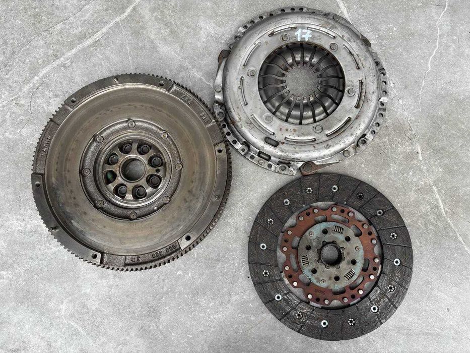 Комплект зчеплення Демпфер Volkswagen Transporter T5 2.5 TDI