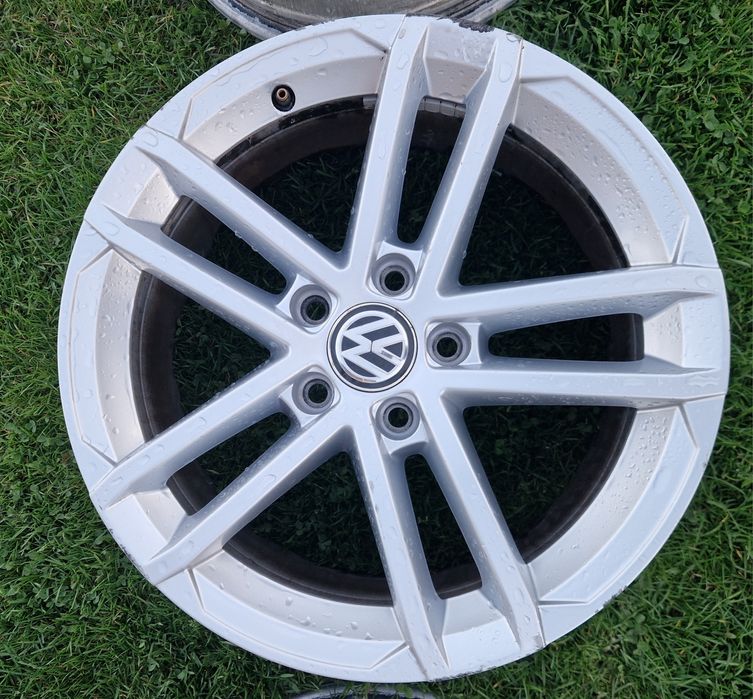 Alufelgi Golf GTD 17 5x112 et49 57.1
