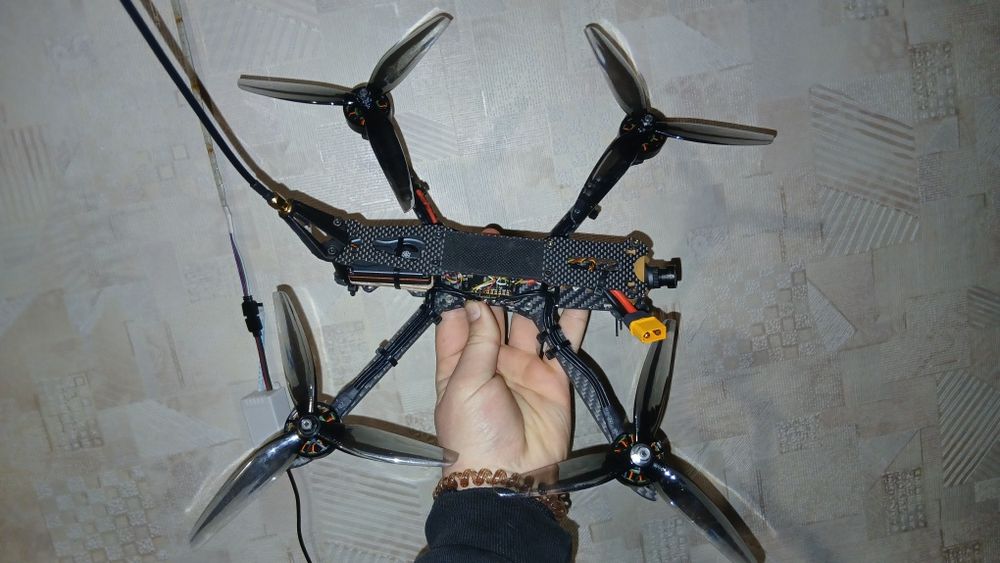 Продам fpv дрон 7 дюймов