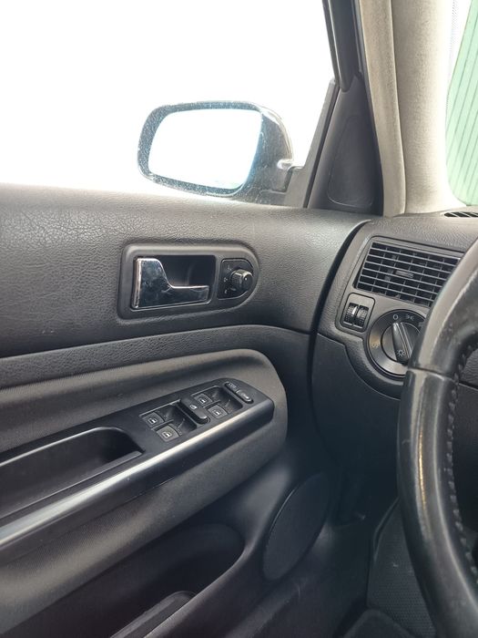 Carro VW Golf IV 1.6