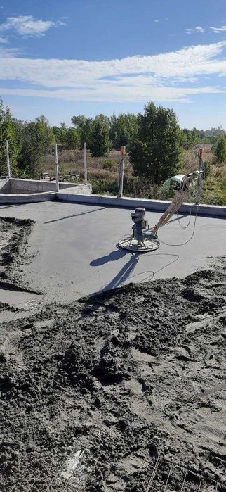 Стяжка підлоги Машинная Полусухая Напівсуха стяжка пола Заливка пола