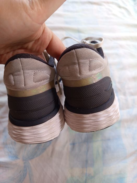 Кросівки 25,5 см