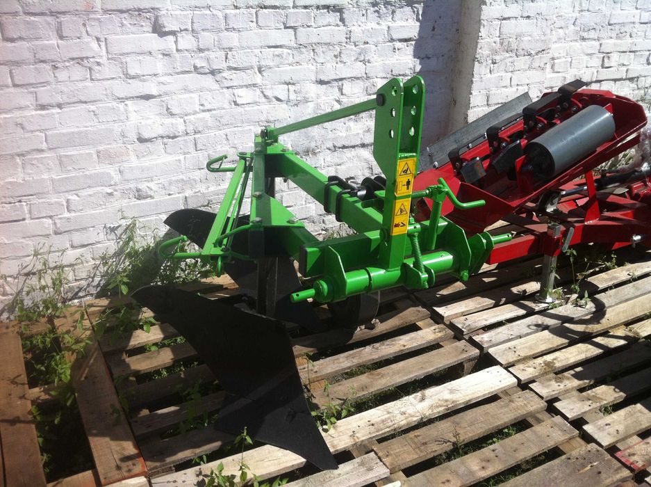 Плуг Бомет є всі розміри