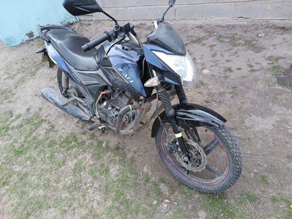 Продам ліфан 150 на доках