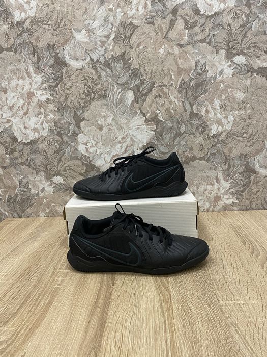 Nike футзалки  копачки бампи кеди кросівки