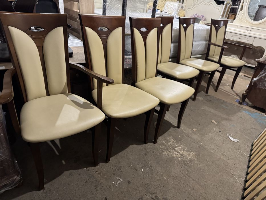 Елітний розкладний стіл і 6 стільців. Натуральна шкіра. Масив