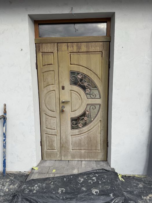 Двері вхідні фасадні вживані розмір 120- 205