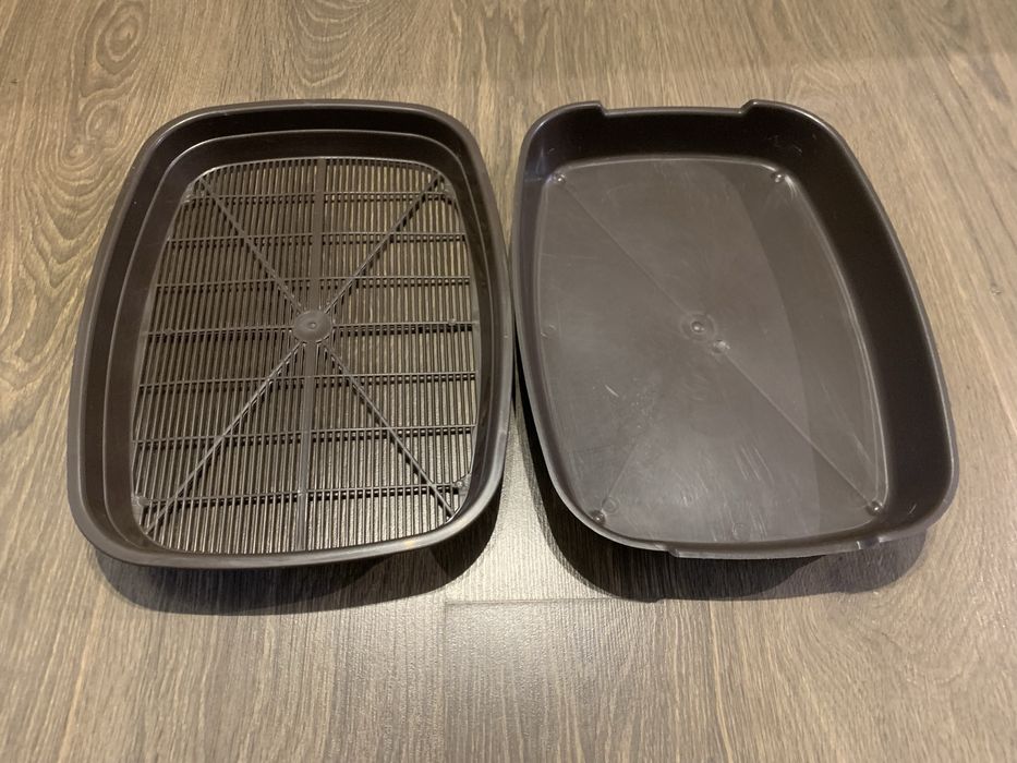 Туалет з сіткою доя котів. Щітка для котів.