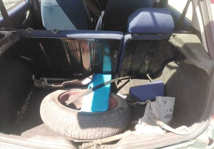 Para Peças Fiat Punto de 2000 com boa mecânica