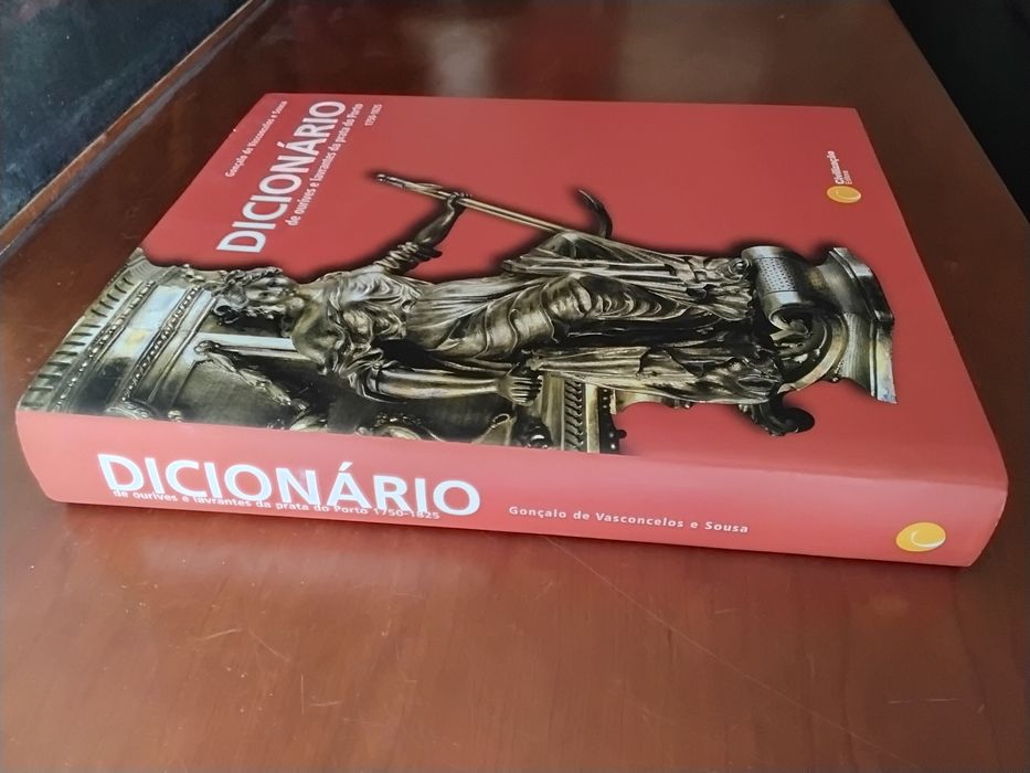 Livro sobre prata ourives e lavrantes do  Porto