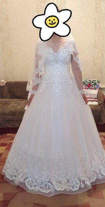 Продам весільну сукню