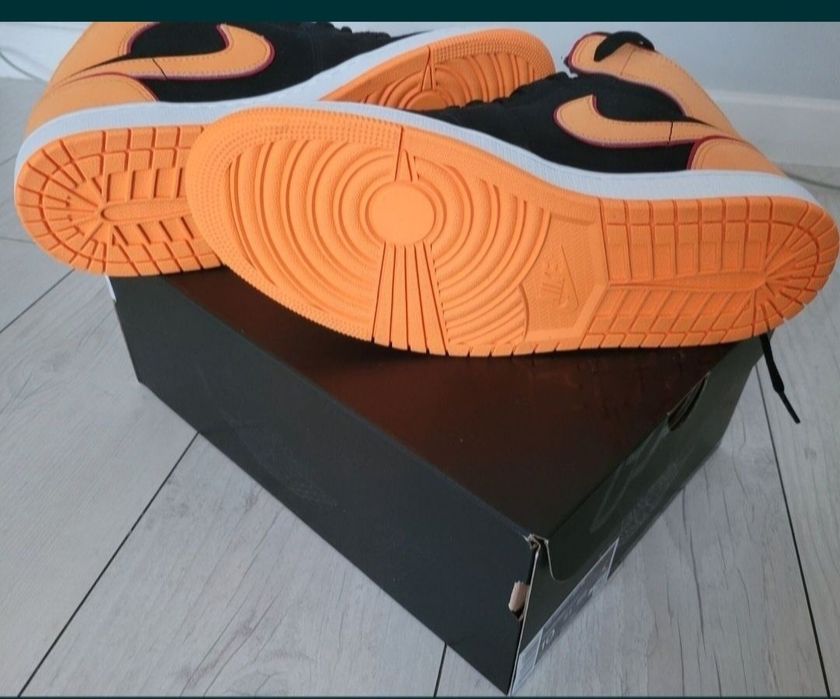 Nowe buty męskie Nike Air Jordan 1 Mid SE V2 r.44