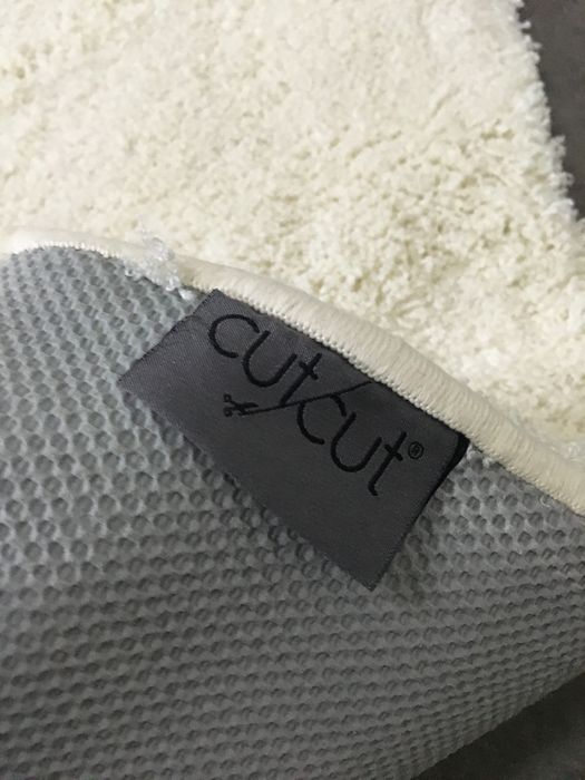 Tapete CutCut BERLIM Marfim- Novo