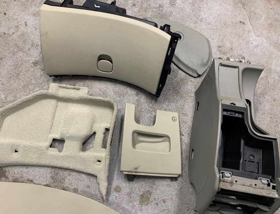 Portas, volante, consola central etc Alfa 159