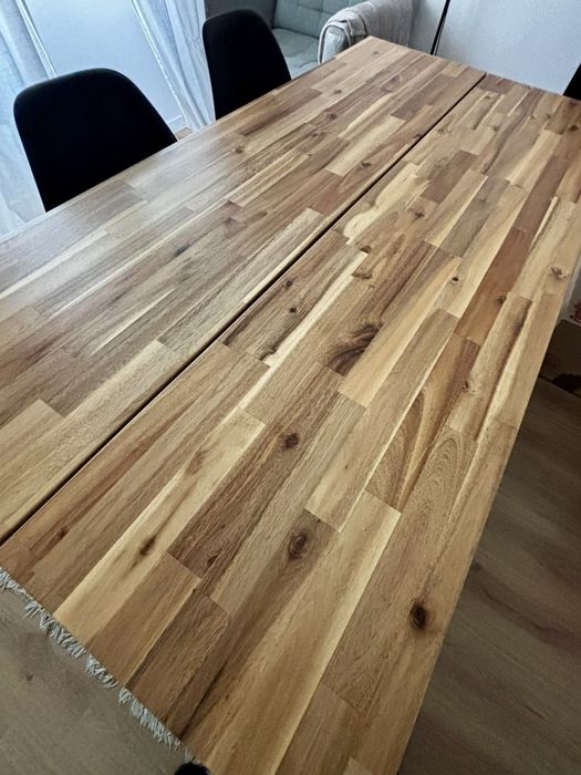 Mesa de jantar madeira + 3 cadeiras estilo nórdico