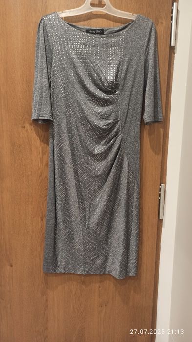 Elegancka sukienka Pretty Girl