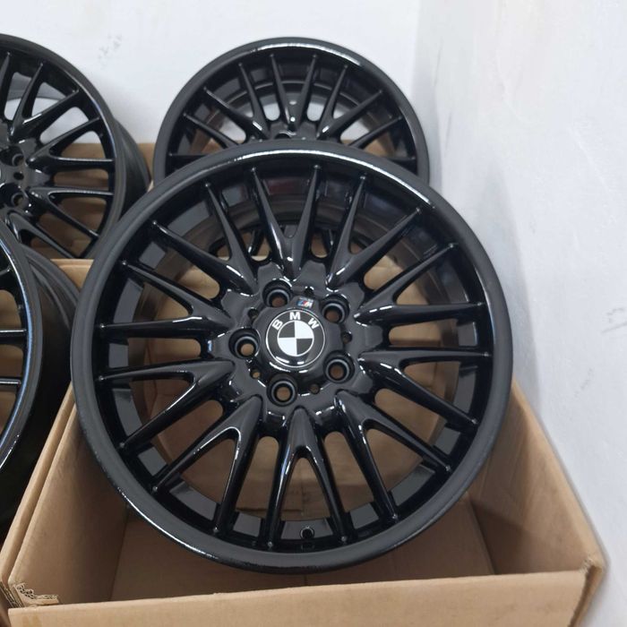 Oryginalne felgi aluminiowe 18'' BMW MPAKIET 5x120 8.5J/8J ET/IS 50/47  A409