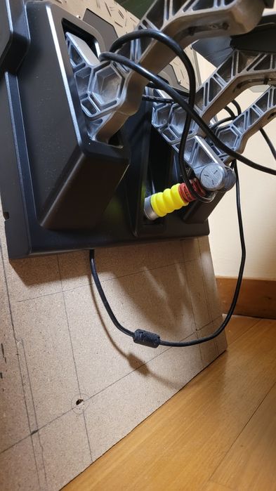 Pedais Trustmaster T-LCM