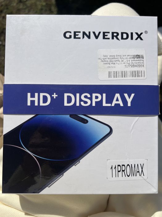змінним екраном бренду GENVERDIX (модель 11PROMAX, з маркуванням HD+ DISPLAY).