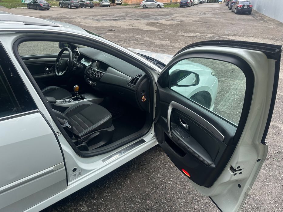 Renault laguna 2013