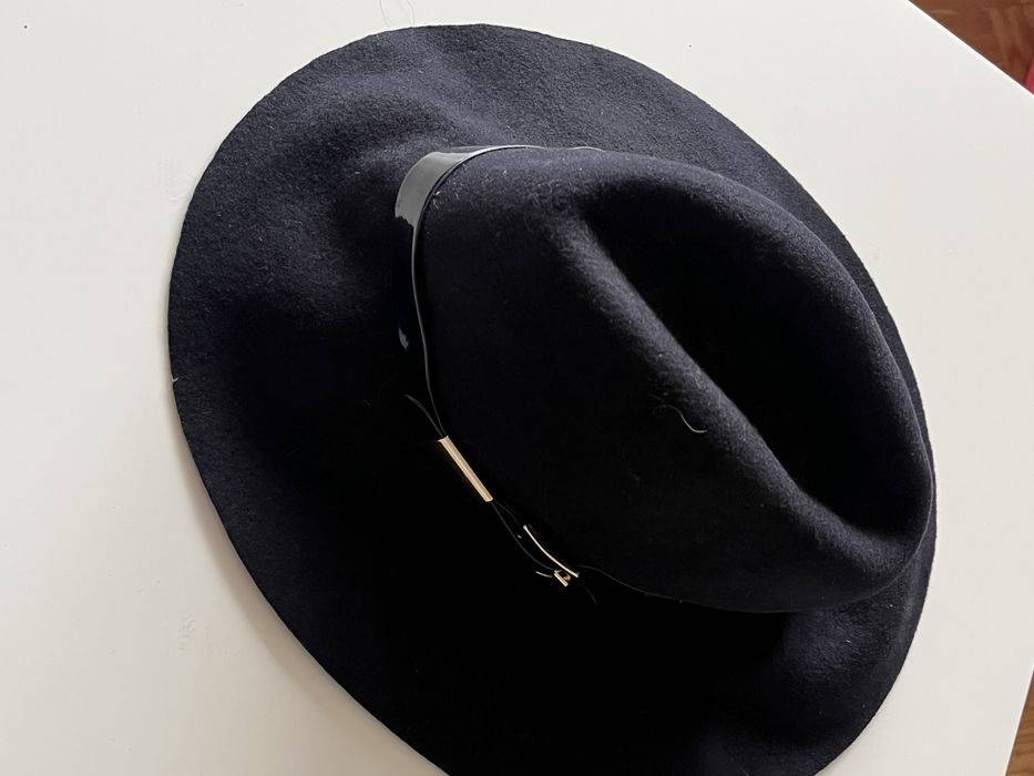 Шляпка темно синя