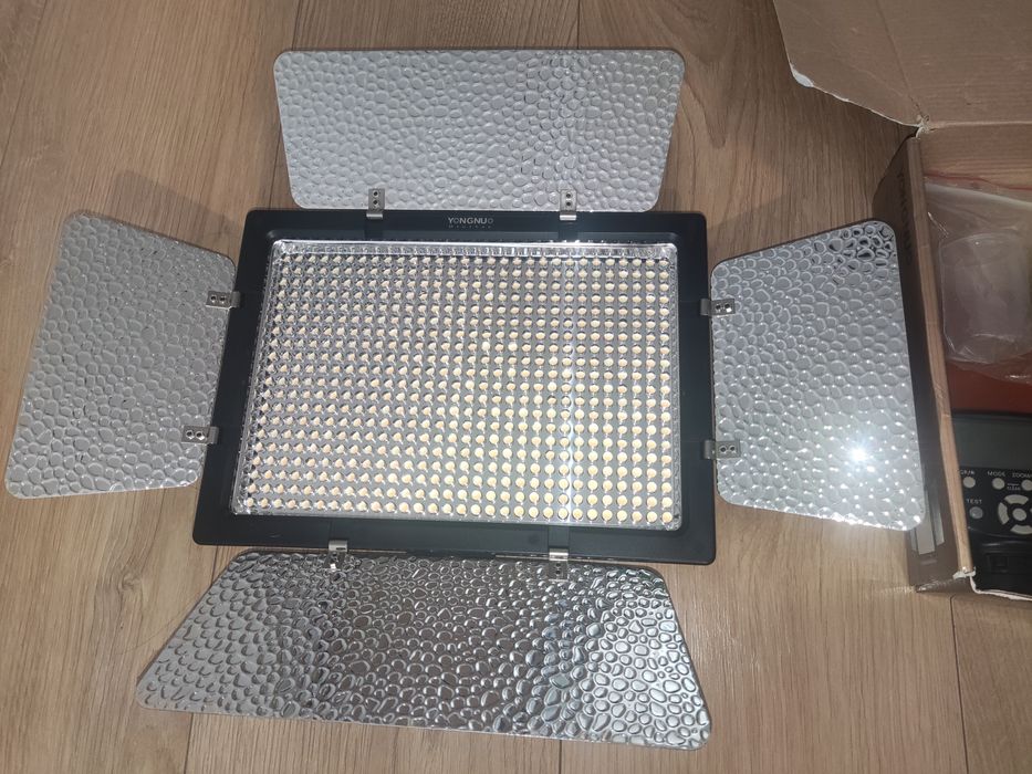 Lampa panelowa LED Yongnuo YN600 Pro