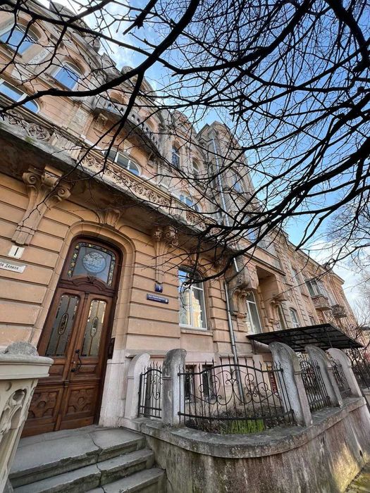 Продаж 2 кімн.квартири в центрі міста