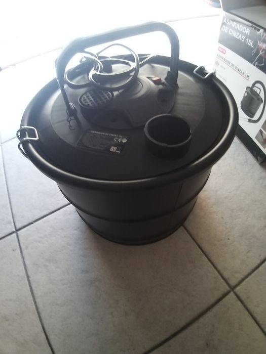 Aspirador  de cinzas