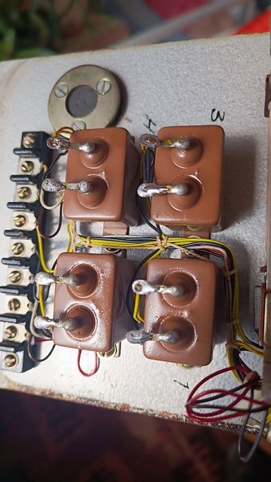 Микросхема с радиодеталями