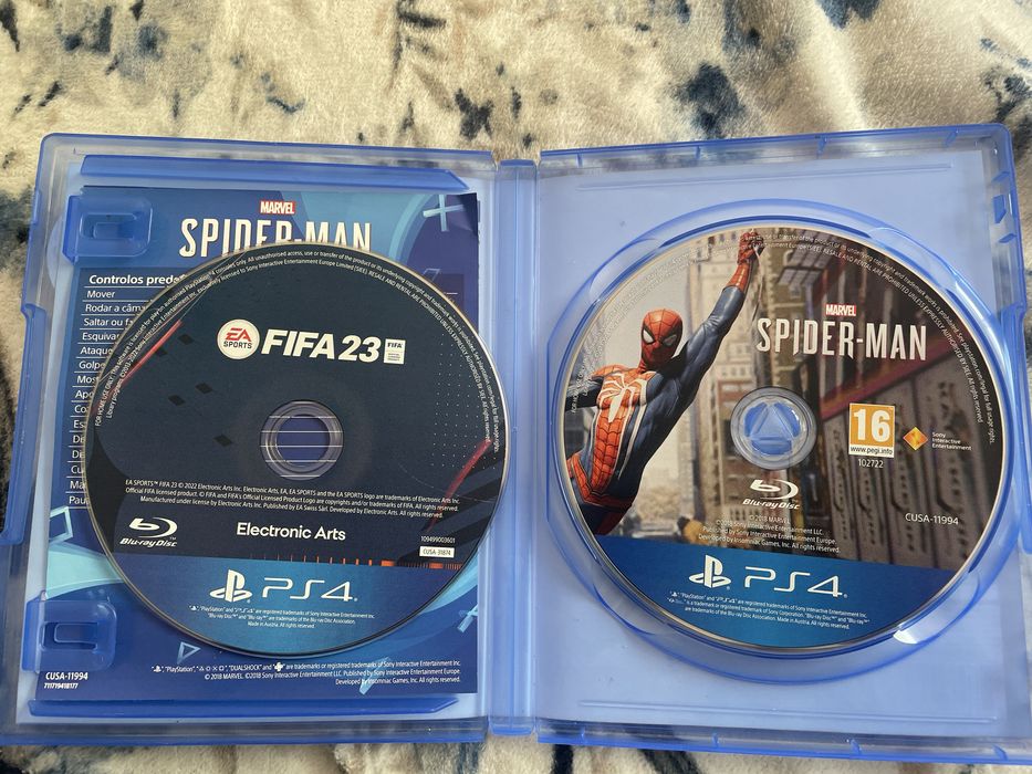 Playstantion 4 slim com 4 jogos