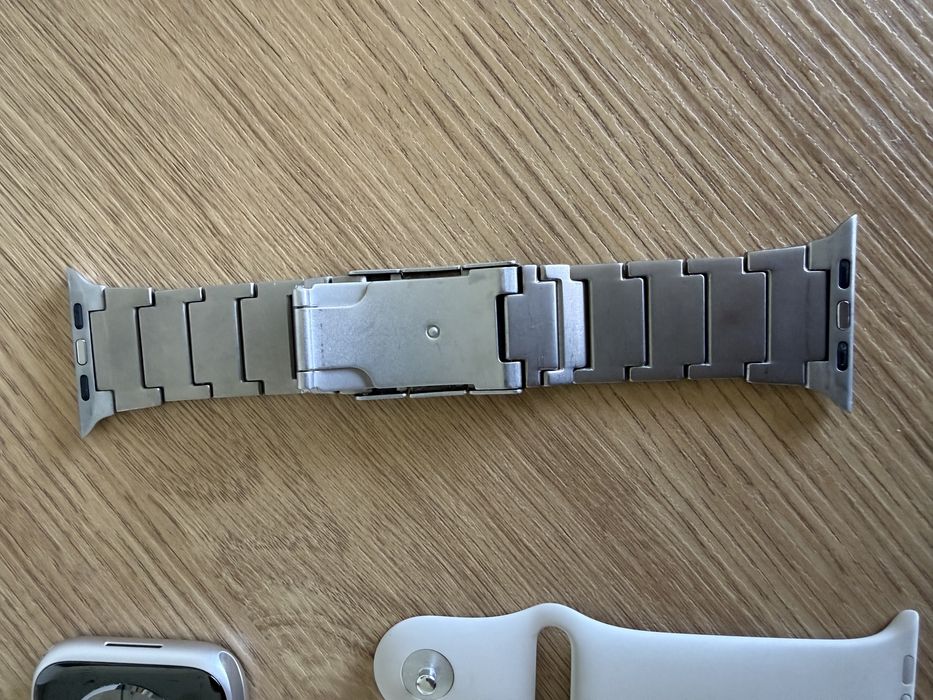 Apple Watch 9 LTE eSIM 45mm + bransoleta tytanowa
