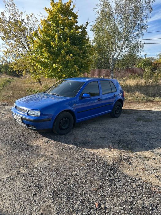 Продам Volkswagen Golf 4