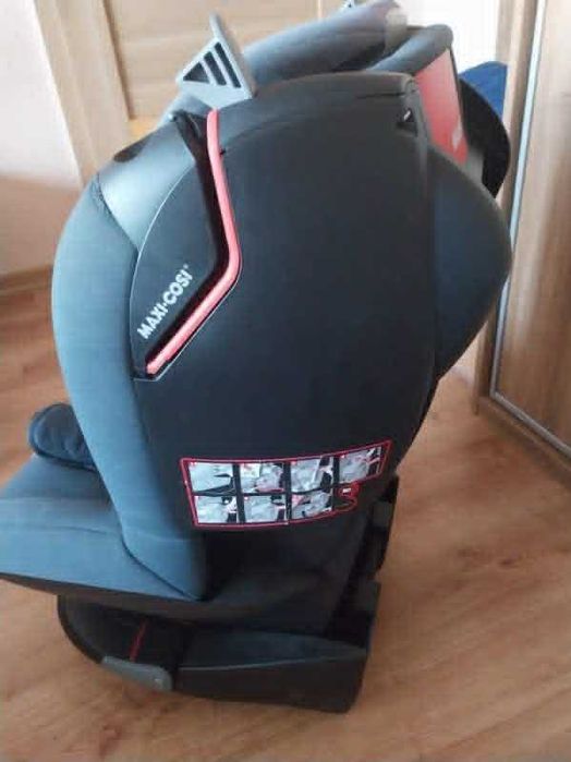 Fotelik samochodowy MAXI-COSI