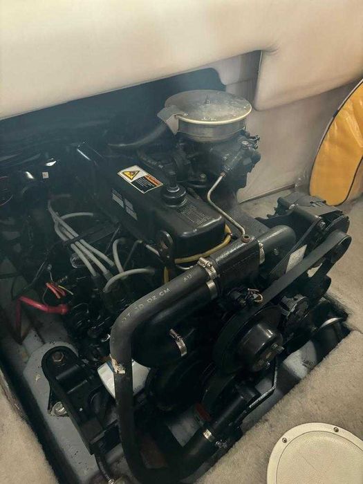 Barco Crownline 180 BR c/ atrelado